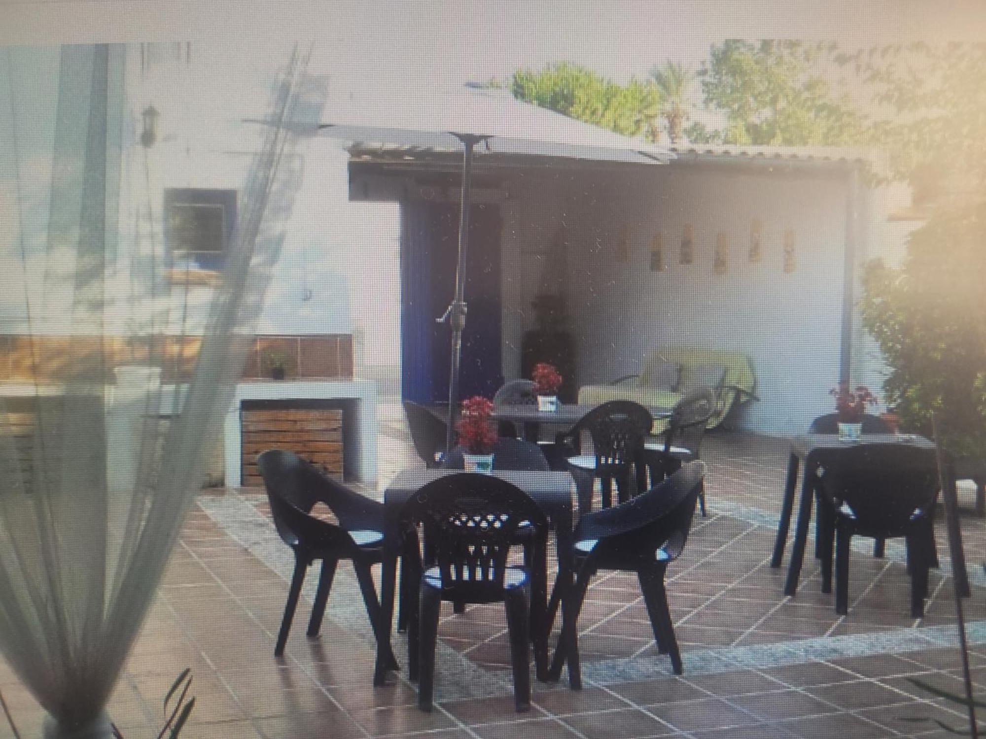Llar De Laura Villa El Poble Nou del Delta Exteriör bild